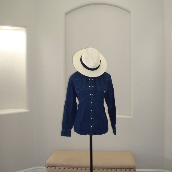 LEVIS DENIM LONG SLEEVE SHIRT - Picture 1 of 6